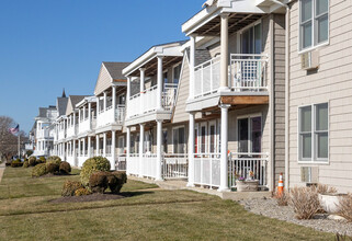 205 Ocean Ave in Belmar, NJ - Foto de edificio - Building Photo