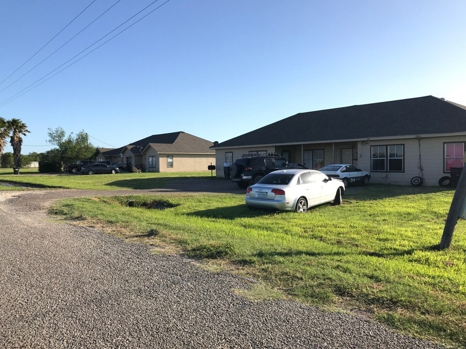 3061 County Road 81 in Robstown, TX - Building Photo