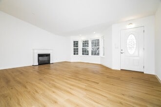 617 98th Dr NE in Lake Stevens, WA - Building Photo - Building Photo