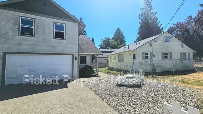 102 Goldenrod St in Port Orchard, WA - Building Photo - Building Photo