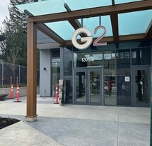 13738 Central Ave in Surrey, BC - Building Photo