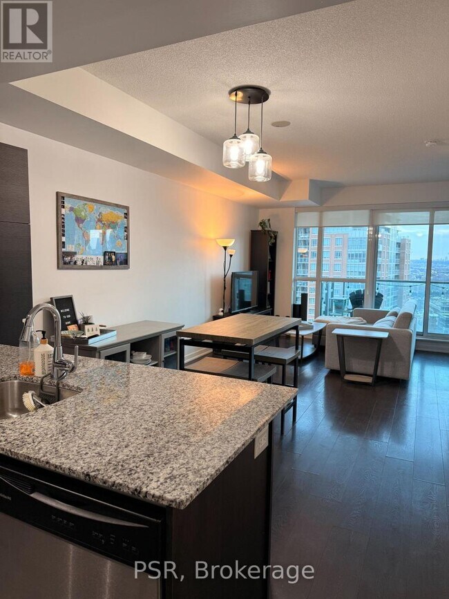 150 E Liberty St in Toronto, ON - Building Photo - Building Photo