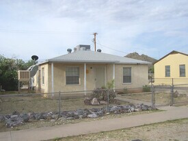 331 W 3rd Ave in Ajo, AZ - Building Photo