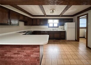 821 Floyd Ave in Rome, NY - Building Photo - Building Photo