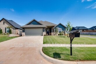6133 Frankie Lynn Ln in Edmond, OK - Building Photo - Building Photo