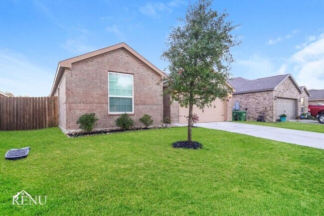 10405 Sweetwater Creek Dr in Cleveland, TX - Building Photo - Building Photo