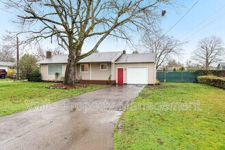 389 Appleblossom Ave N in Keizer, OR - Building Photo - Building Photo