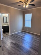 305 W Second St, Unit 302 in Lafayette, LA - Building Photo - Building Photo