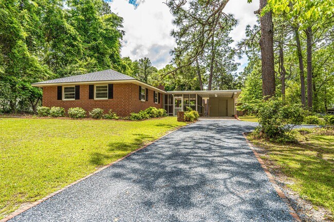 property at 440 W Maine Ave