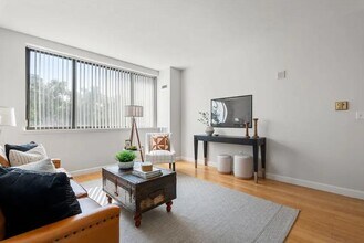 169 Monsignor O'Brien Hwy in Cambridge, MA - Building Photo - Building Photo