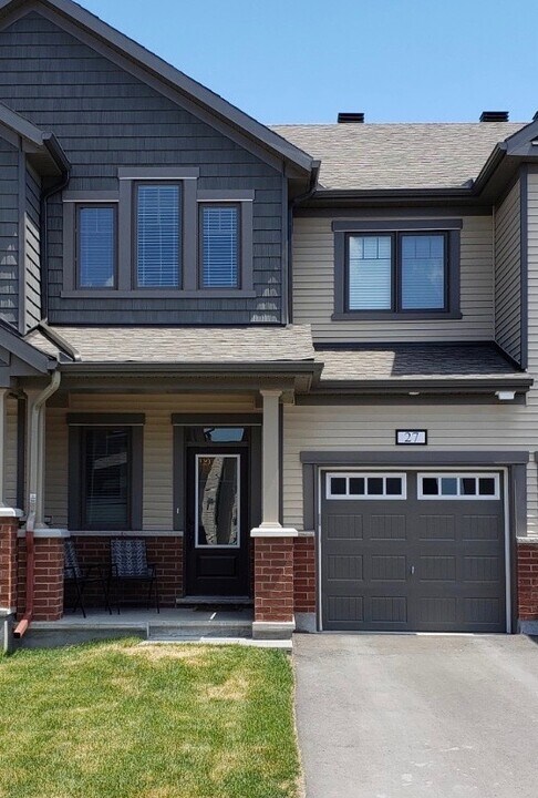 27 Silence Tsse. in Ottawa, ON - Building Photo