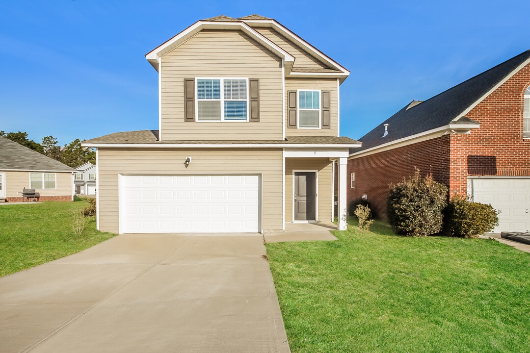 7 Furlong Downs Street in Lugoff, SC - Building Photo