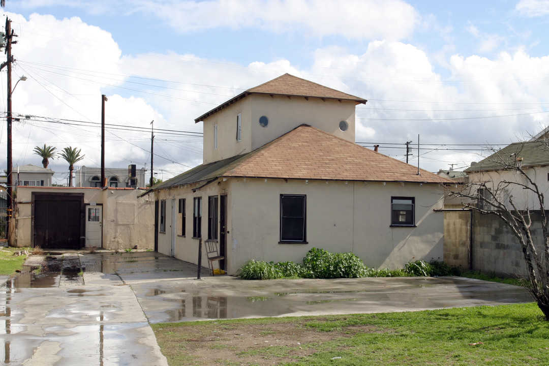 1442-1448 Gardenia Ave in Long Beach, CA - Building Photo