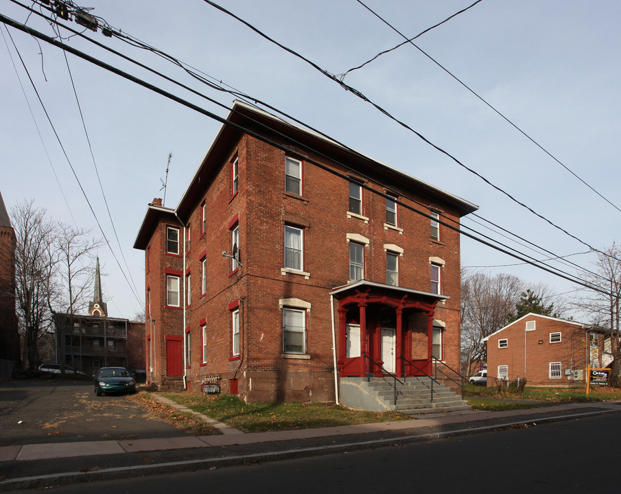 149-151 Wooster St in Hartford, CT - Foto de edificio