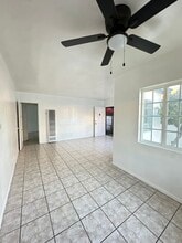 1306 N Fries Ave in Wilmington, CA - Building Photo - Building Photo