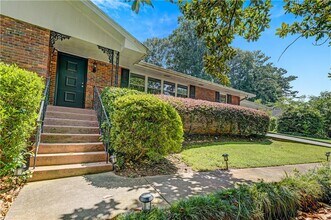 2127 Desmond Dr in Decatur, GA - Building Photo - Building Photo
