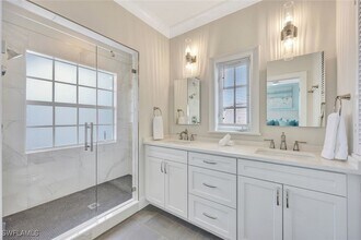 1500 Pelican Ave in Naples, FL - Foto de edificio - Building Photo