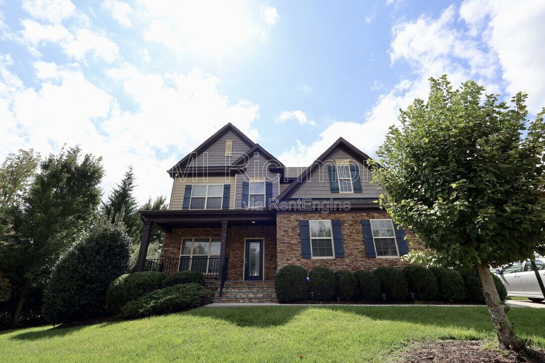 6924 Swanhaven Dr in Richmond, VA - Building Photo