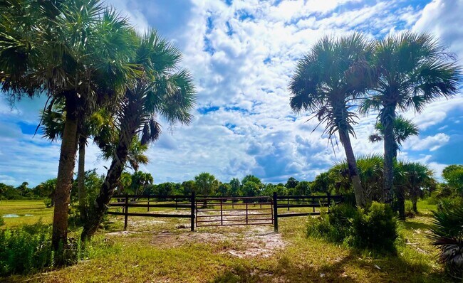 1303 Cabbage Ln in Okeechobee, FL - Building Photo - Building Photo