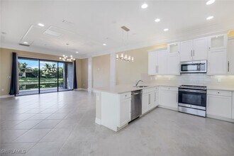 13350 Coronado Dr in Naples, FL - Building Photo - Building Photo