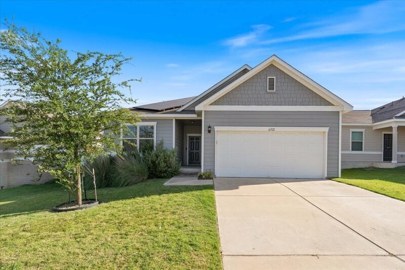 6312 Routenburn St in Austin, TX - Building Photo