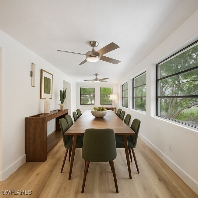 property at 10 Kings Rd