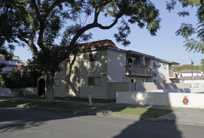 815 N Lacy St in Santa Ana, CA - Building Photo - Building Photo