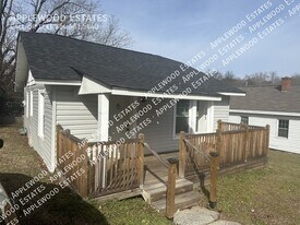 105 Cabin St in Union, SC - Building Photo