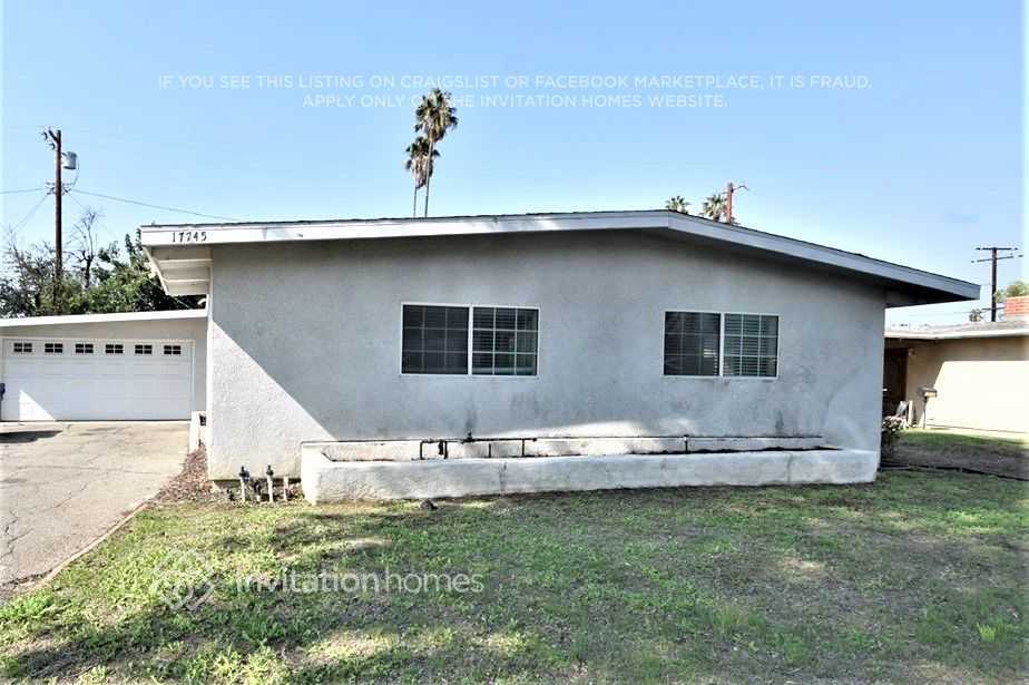 17745 Elkwood St in Los Angeles, CA - Building Photo