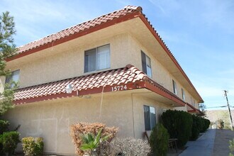 Tuscola Apartments in Apple Valley, CA - Building Photo - Building Photo