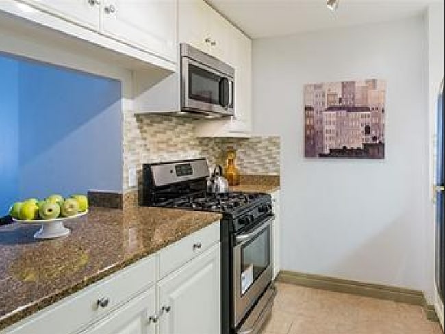 property at 3 Avery St