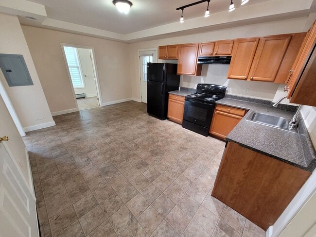 21 Jane St in Manchester, NH - Building Photo - Building Photo