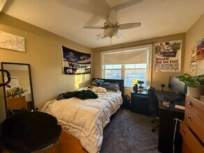 16 Lawn St, Unit B in Boston, MA - Foto de edificio - Building Photo