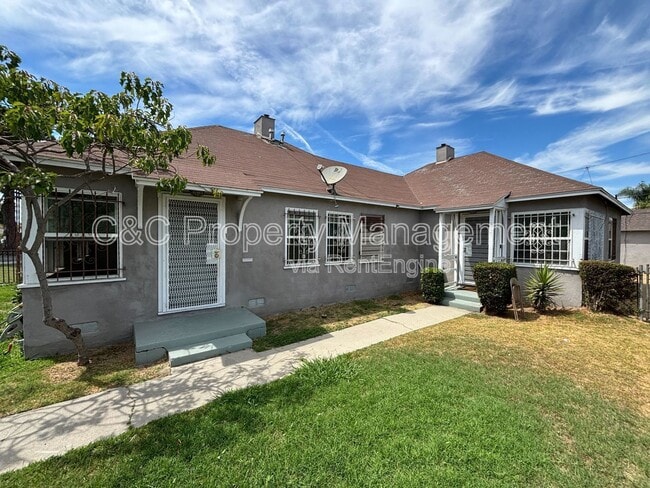 property at 505 W Laurel St