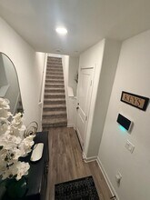 2052 Vela Ln in San Diego, CA - Building Photo - Building Photo