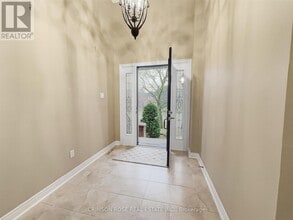 2099 Blacksmith Ln in Oakville, ON - Building Photo - Building Photo