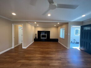 3095 Calzar Dr in San Jose, CA - Building Photo - Building Photo