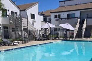 Monroe Garden in Garden Grove, CA - Building Photo