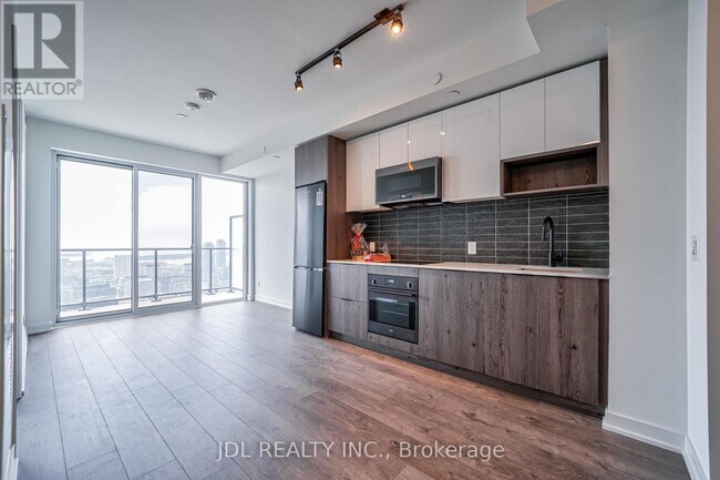 5 Defries St in Toronto, ON - Building Photo - Building Photo