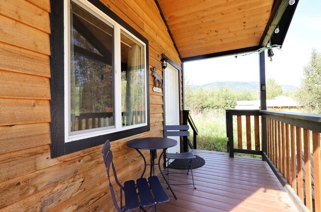 68 Upland Dr in Sandpoint, ID - Building Photo - Building Photo