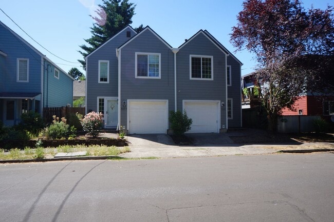 property at 7215 N Mohawk Ave
