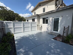 3368 NW 51st Terrace in Miami, FL - Building Photo - Building Photo