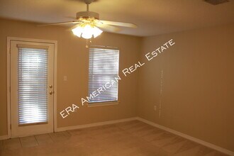 976 Scenic Oak Ln in Fort Walton Beach, FL - Building Photo - Building Photo