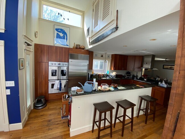 22 Milton St in Somerville, MA - Foto de edificio - Building Photo