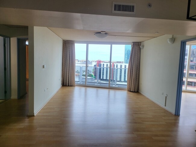 1288 Kapiolani Blvd, Unit 1607 in Honolulu, HI - Building Photo - Building Photo