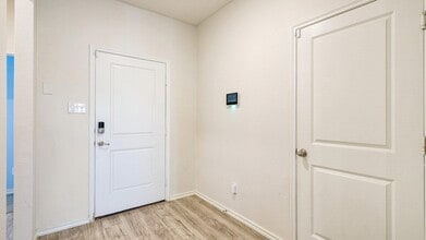 315 Pine Hollow Way in Royse City, TX - Foto de edificio - Building Photo