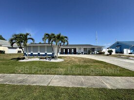 234 Tait Terrace SE in Port Charlotte, FL - Building Photo