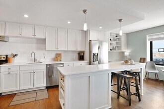 15 S 1st St in Minneapolis, MN - Building Photo - Building Photo