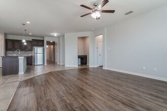 2614 Lavender Ln in Glenn Heights, TX - Building Photo - Building Photo