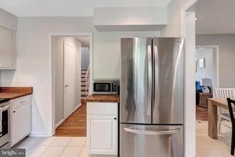 3302 Webley Ct in Annandale, VA - Building Photo - Building Photo